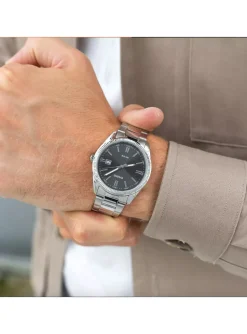Montre Casio classique acier cadran noir