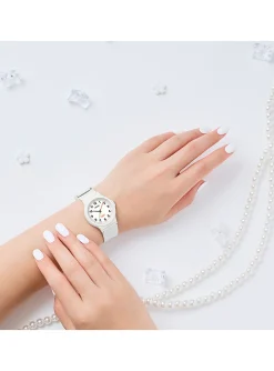 Montre enfant Casio classique résine blanche