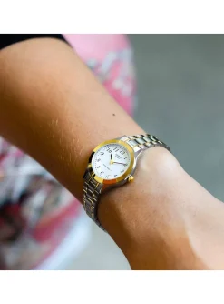Montre femme Casio classique acier bicolore