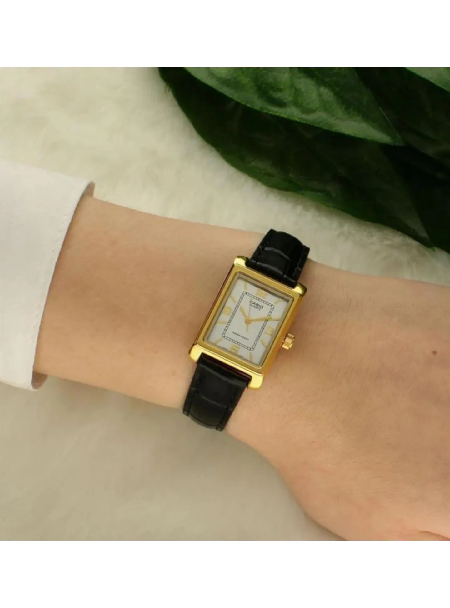 Montre femme classique cuir noir