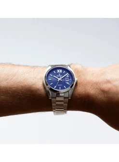 Montre Festina Classique acier fond bleu