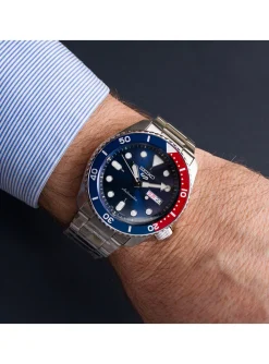 Montre Seiko 5 sport automatique acier 3 aiguilles_x005f_x000D_lunette bleue et rouge