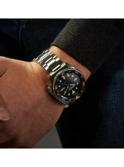 Montre Seiko 5 Sports automatique acier_x005f_x000D_lunette noire chiffres dorés