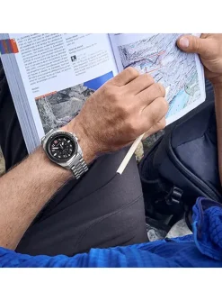 Montre Victorinox Journey 1884 acier